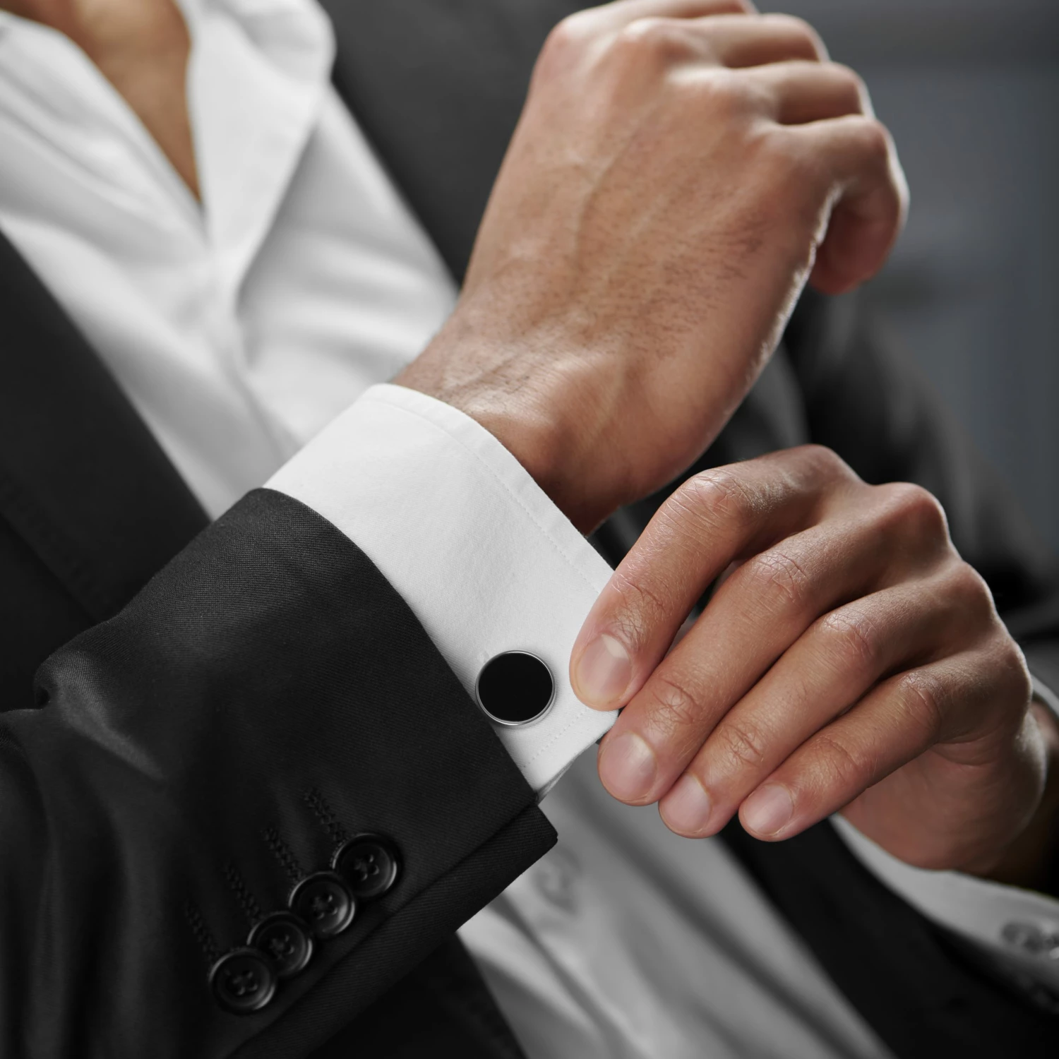 Warren Asher Round Simple Silver-Tone & Black Disc Cufflinks 3 Warren Asher Round Simple Silver-Tone & Black Disc Cufflinks - Image 3