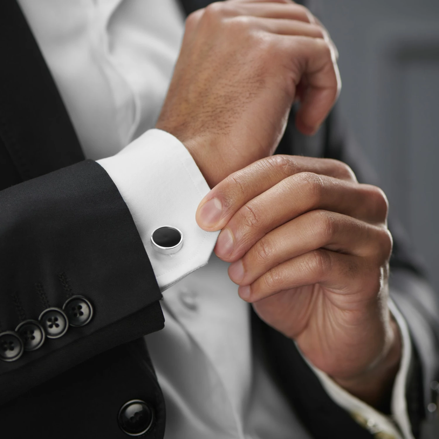 Warren Asher Round Simple Silver-Tone & Black Disc Cufflinks 4 Warren Asher Round Simple Silver-Tone & Black Disc Cufflinks - Image 4