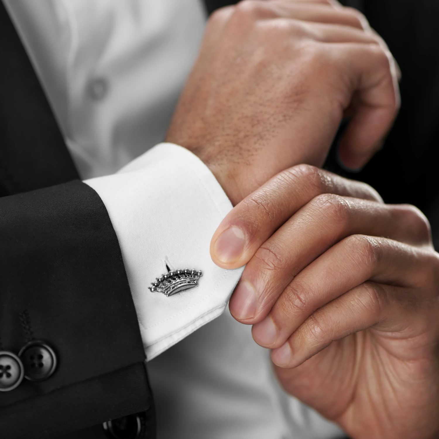 Warren Asher Crown Silver-Tone Cufflinks 5 Warren Asher Crown Silver-Tone Cufflinks - Image 5