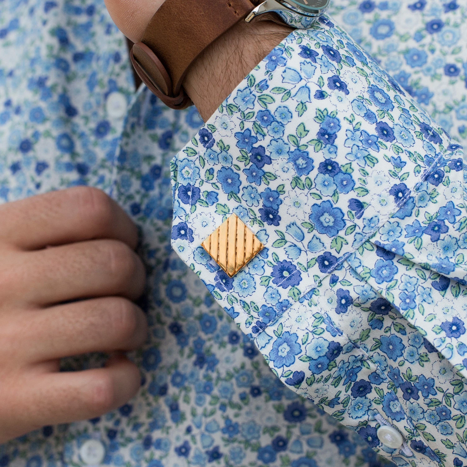 Warren Asher Square Rose Gold-Tone Striped Cufflinks 2 Warren Asher Square Rose Gold-Tone Striped Cufflinks - Image 2