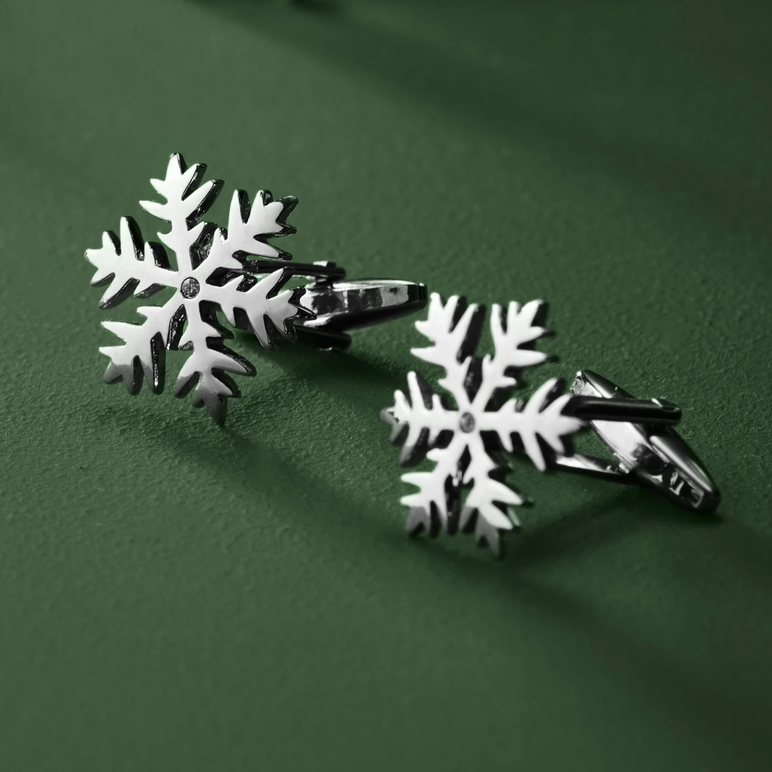 Warren Asher Silver-Tone Snowflake Stainless Steel Cufflinks 6 Warren Asher Silver-Tone Snowflake Stainless Steel Cufflinks - Image 6